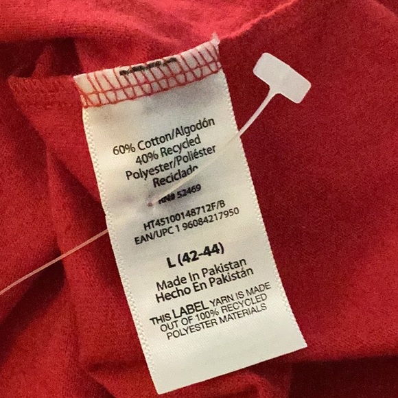 🎄NWOT Fun Holiday Tee Shirt Size Large 
“ Team Naughty “ Makes Perfect Gift 🎄 - Picture 7 of 7